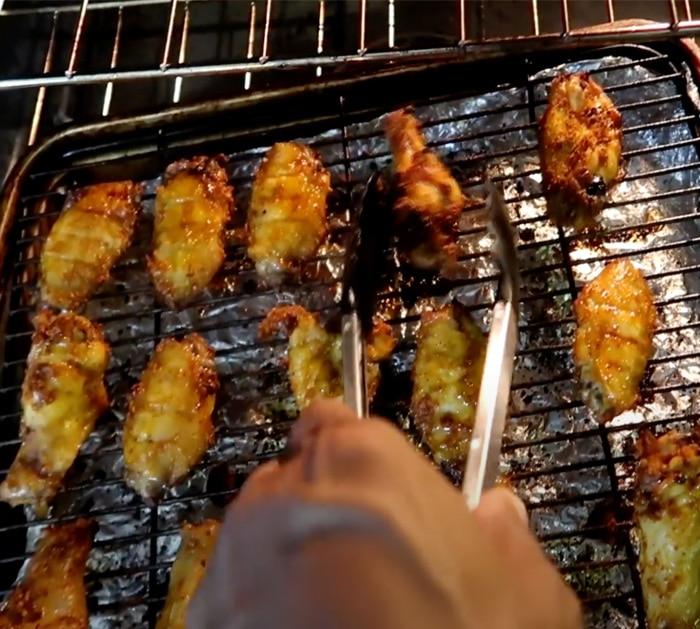 how to make cheesy taco chicken wings in the oven