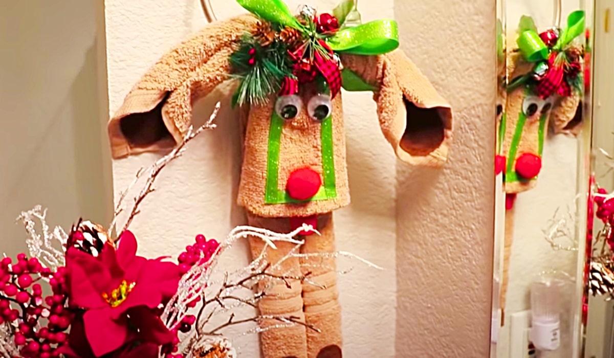 How To Make A Reindeer Towel Decoration