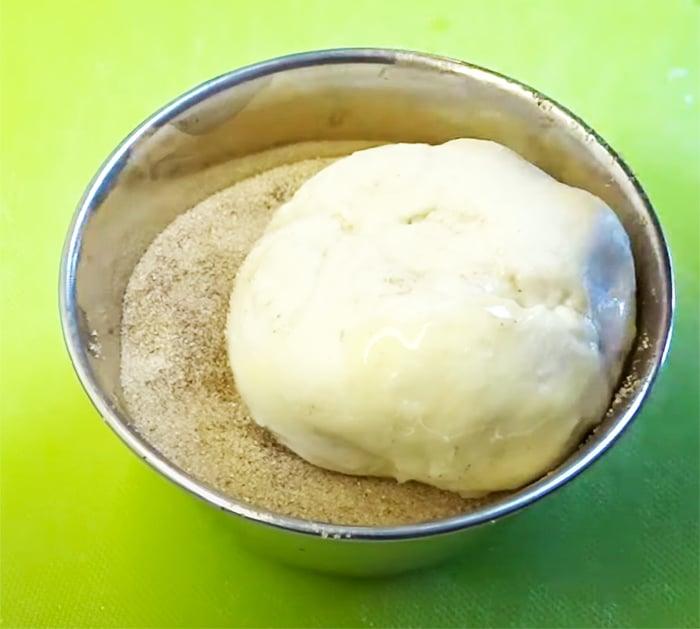How To Make Apple Caramel Biscuit Bombs - Biscuit Bomb Recipes - Sweet Dessert Recipes
