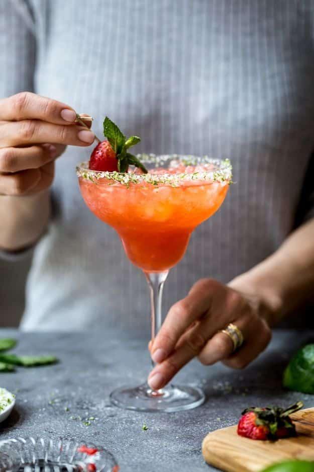 Margarita Recipes - Strawberry Champagne Margaritas - Drink Recipes for a Party - Recipe Ideas for Blender Margaritas - Lime, Strawberry, Fruit | Easy Drinks With Tequila
