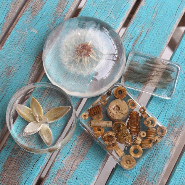 Clear Casting Resin Paperweights, a resin craft idea, simple enough for a first try and a satisfying finish for not much work
