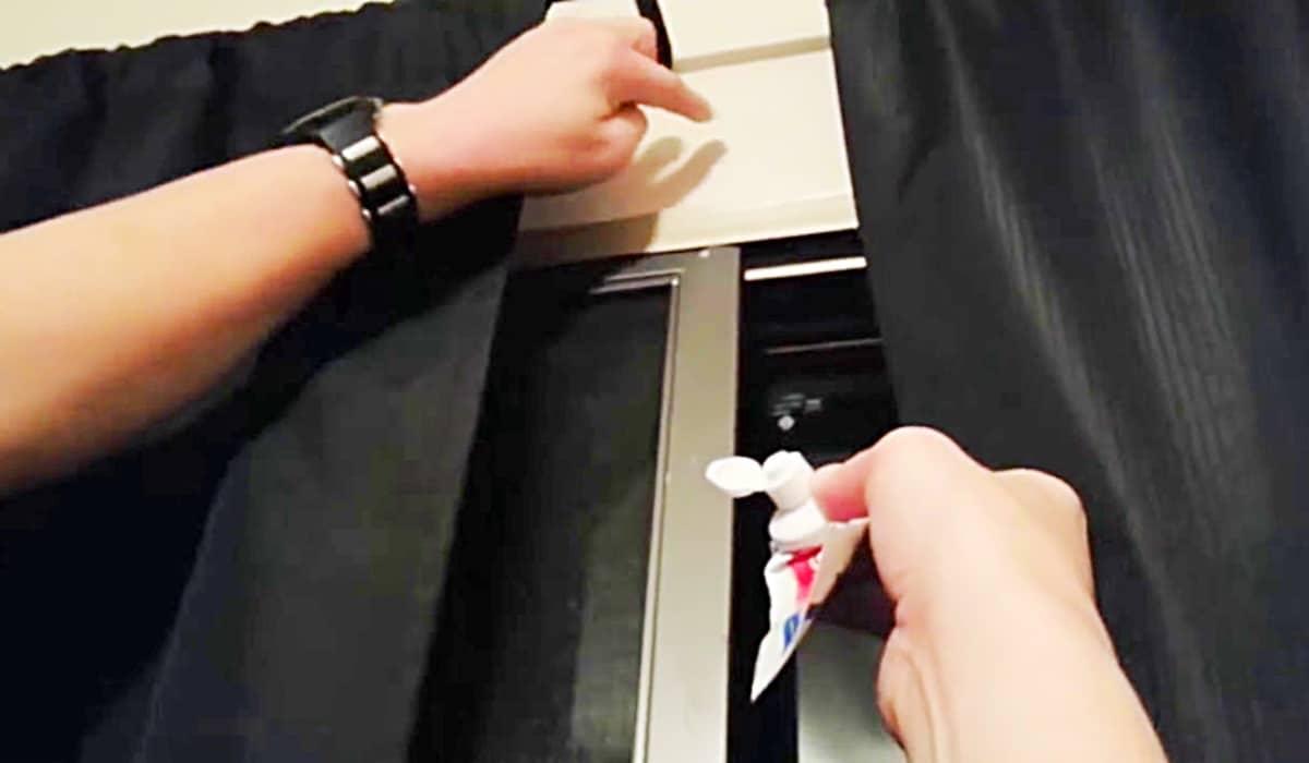 How To Patch A Wall With Toothpaste