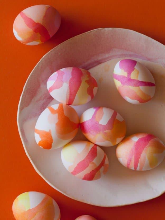 Easter Egg Decorating Ideas - Watercolor Easter Eggs - Creative Egg Dye Tutorials and Tips - DIY Easter Egg Projects for Kids and Adults