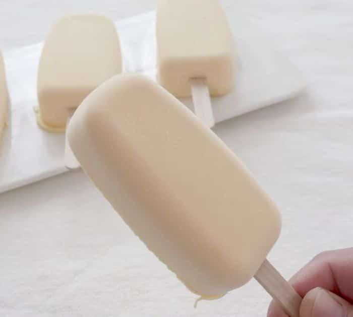 How to Make Lemon Cheese Ice Cream