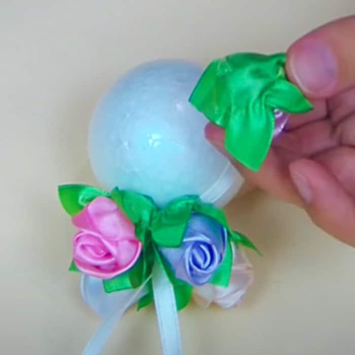 Easy DIY Ribbon Bouquet - DIY Mother's Day Gifts - Flower Decor