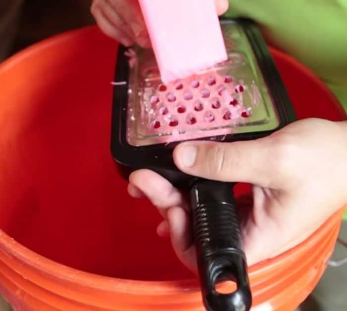 How To Make A Liquid Laundry Detergent