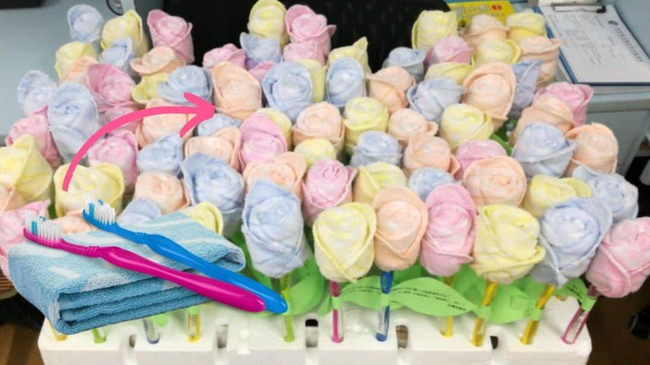 How to Make a Rose With a Towel and a Toothbrush