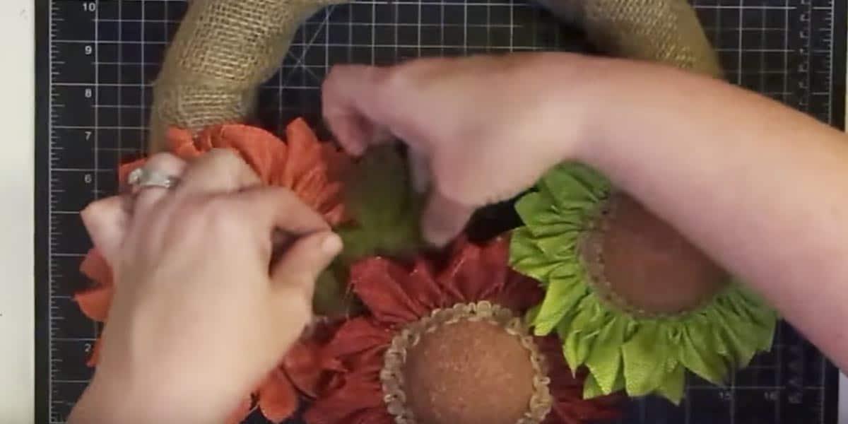 Excited For Fall She Gets Creative And Makes Something Colorful! (Easy!)