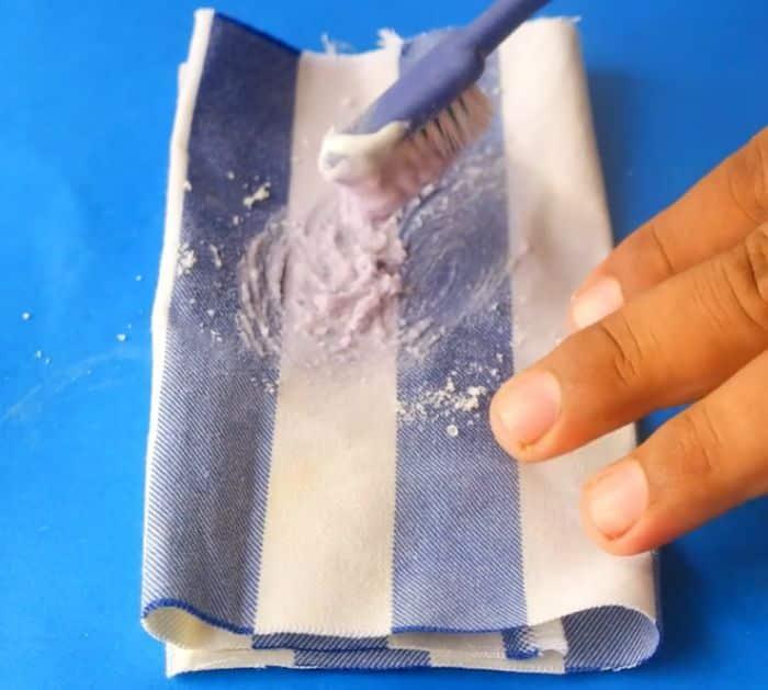 Simple Way to Remove Ballpoint Ink From Clothes Trick