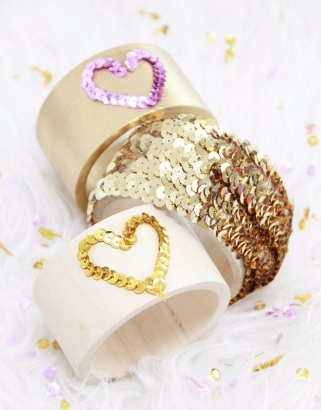 Last Minute Christmas Gifts - DIY Jewelry Sequin Bracelets - Quick DIY Gift Ideas and Easy Christmas Presents To Make for Mom, Dad, Family and Friends - Dollar Store Crafts and Che