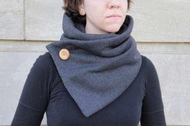 No-Knit Cowl, a homemade gift, simple to scale to fit almost any space and better looking than a store bought version