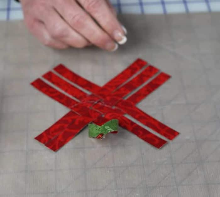 How to Make a No-Sew Scandinavian Star Ornament Steps