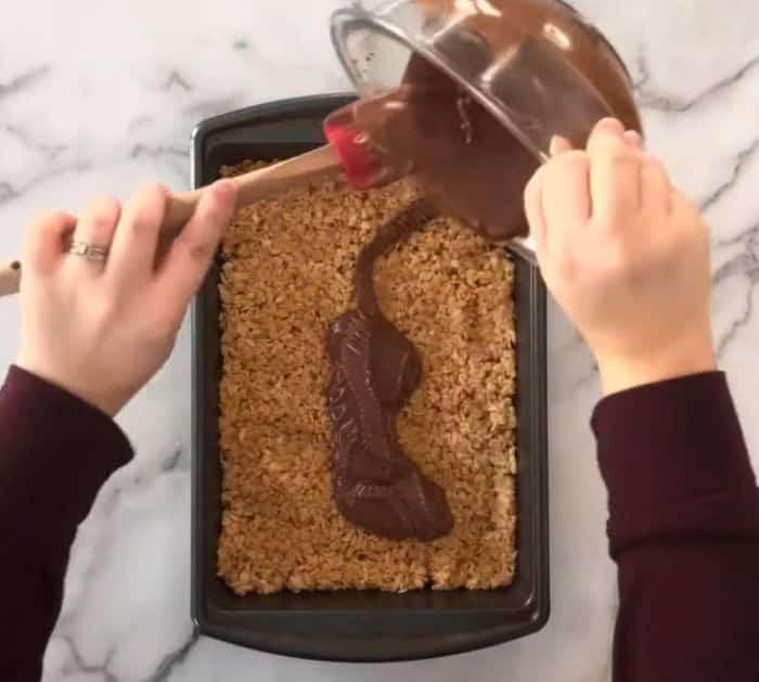 How to Make Scotcheroos At Home