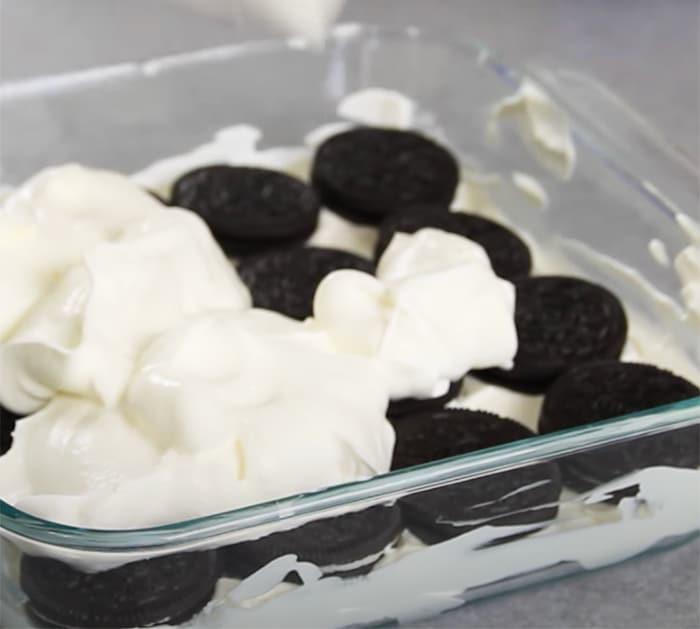 How To Make Oreo Icebox Cake - Icebox Cake Recipes - Oreo Desserts