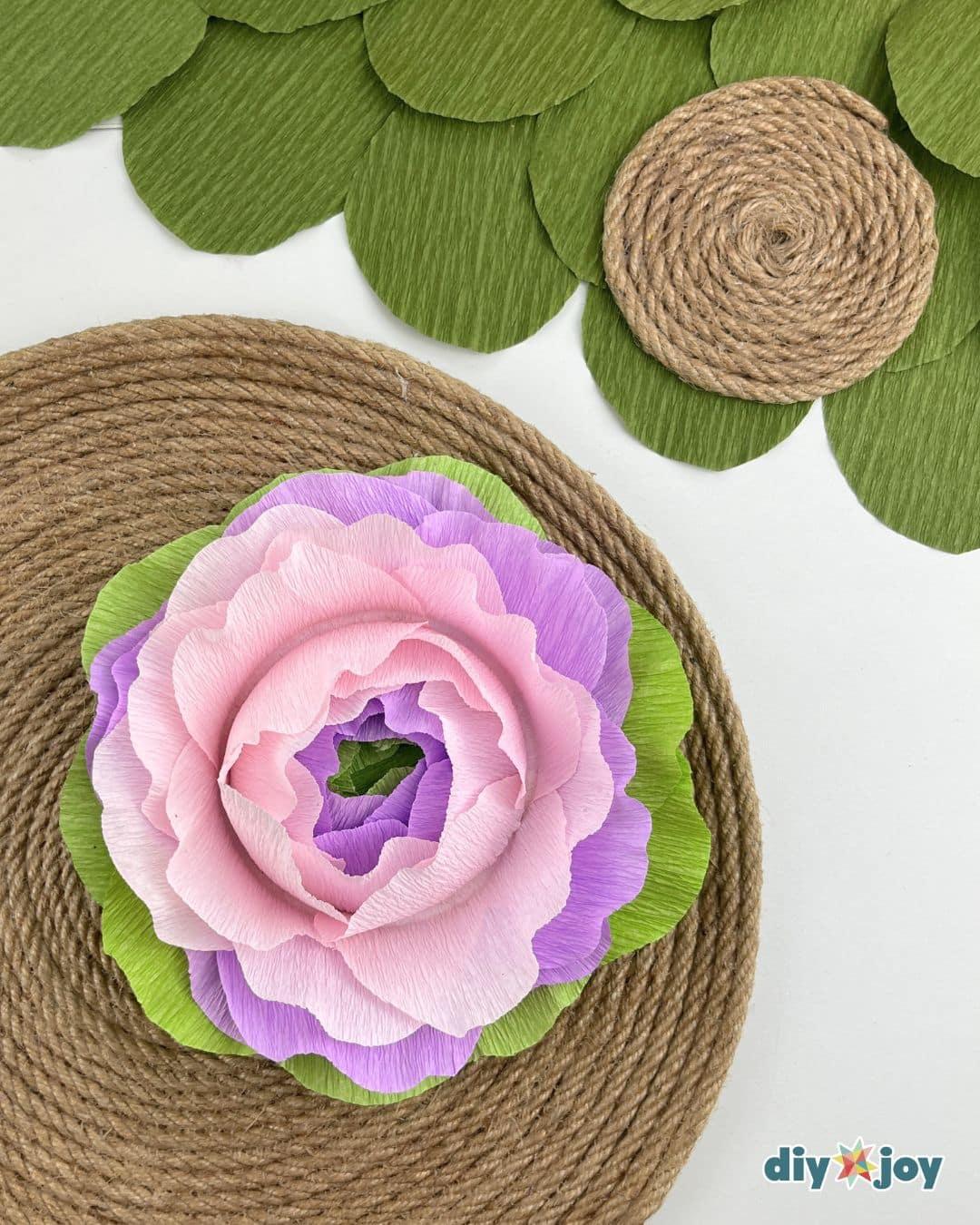 Paper Roses Glass — crepe paper flower tutorial