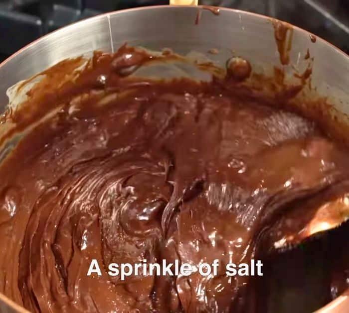 6-Ingredient Chocolate Fudge Recipe Instructions