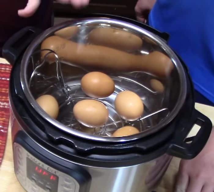 How To Make Thanksgiving Deviled Eggs
