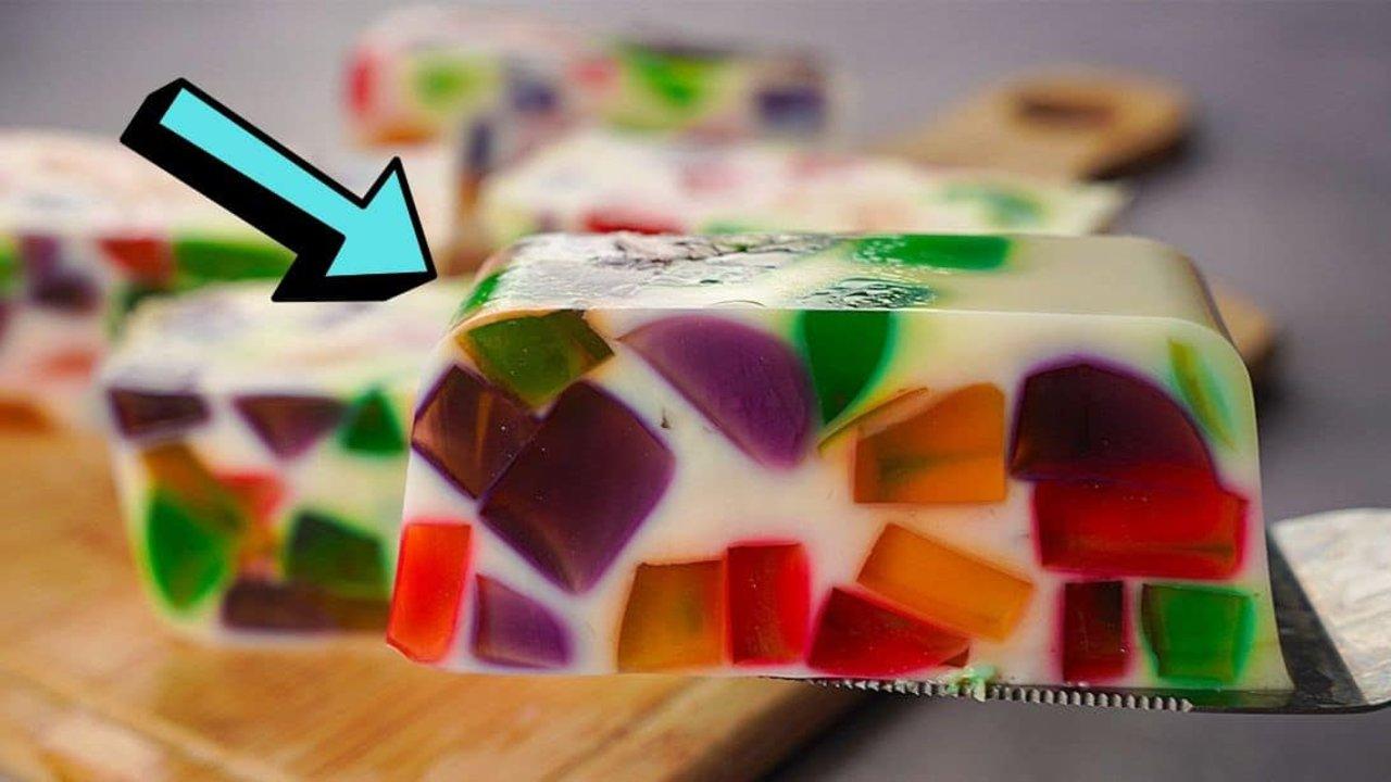 Easy 5-Ingredient No-Bake Broken Glass Jelly Pudding Recipe