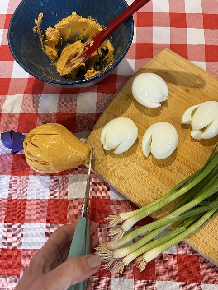 How to make a deviled egg bouquet — stuffing deviled egg flowers
