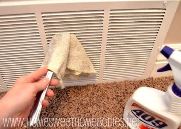 Cleaning Air Vents, a genius cleaning tip worth trying around the house and an idea worth saving for later