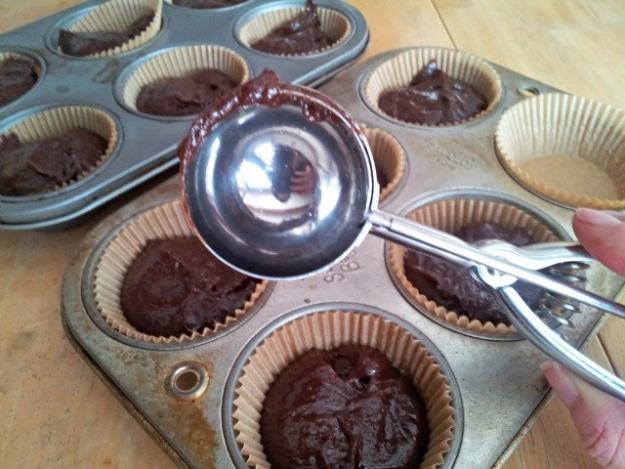 Clean And Easy Batter Scooping, built from items already sitting in most kitchen drawers and a routine that finally sticks