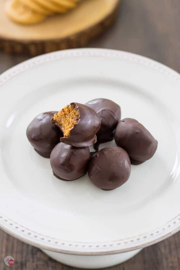 Fireball Whiskey Recipes - Salted Fireball Dulce De Leche Truffles - Fire ball Whisky Recipe Ideas - Pie, Desserts, Drinks, Homemade Food and Cocktails - Easy Treats and Christmas