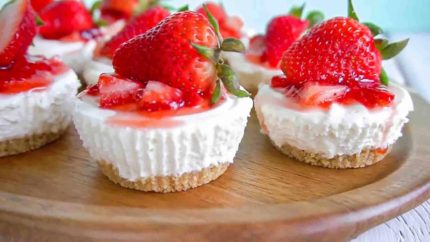 Easy No-Bake Mini Cheesecakes Recipe