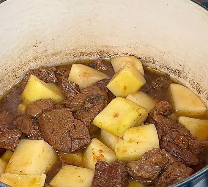 How to Make Beef and Potato Stew