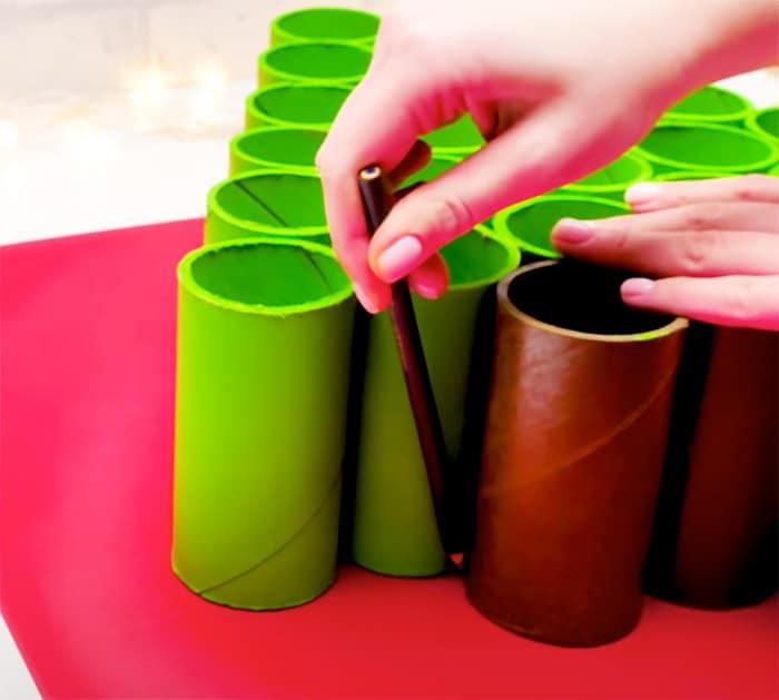 Use Toilet Paper Rolls To Make Advent Calendar - Quarantine Projects - Toilet Paper Projects