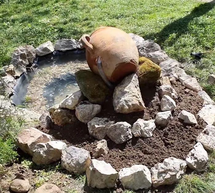 Easy To Build Small DIY Garden Pond