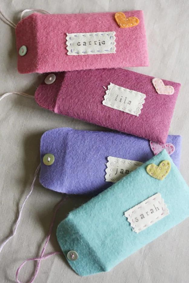 DIY crafts to make and sell: felt envelope stitched for party favors, a lightweight reusable craft perfect for shipping