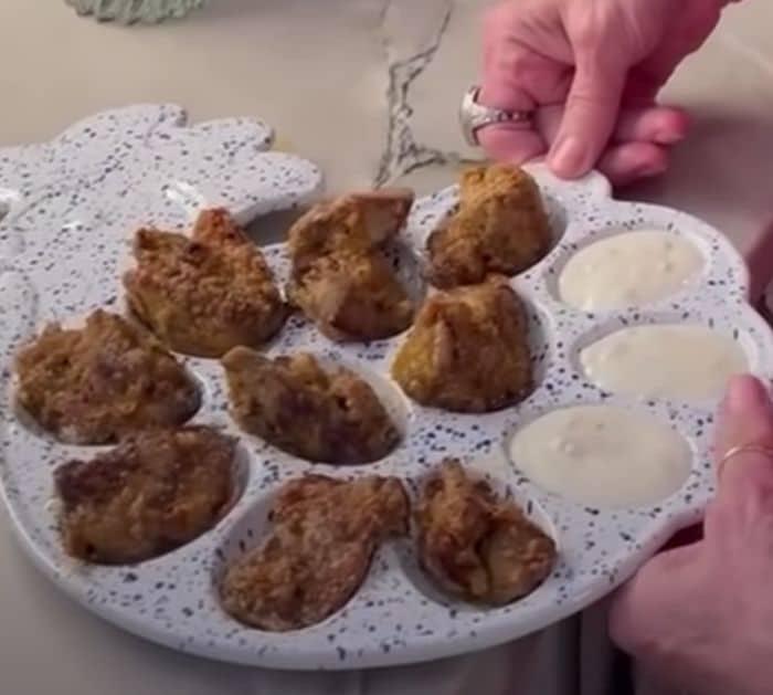 Buffalo Chicken Livers Recipe by Paula Deen