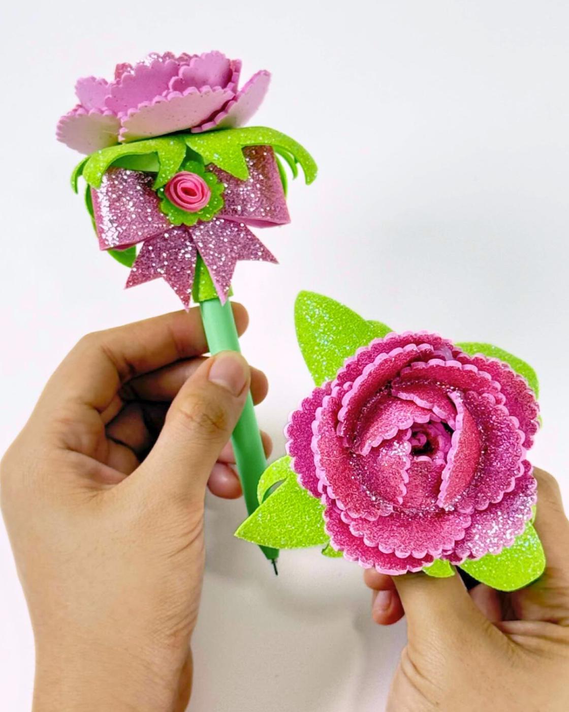 Glitter Foam Flower Pen