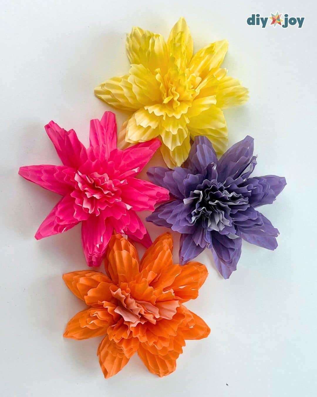 Paper Flowers Cupcake Liners — paper flowers diy tutorial