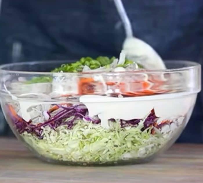 How to Make Memphis-Style Creamy Coleslaw