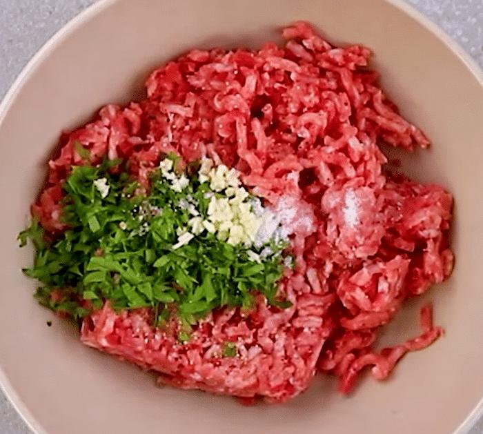 How to Make Cheesy Meatball Casserole