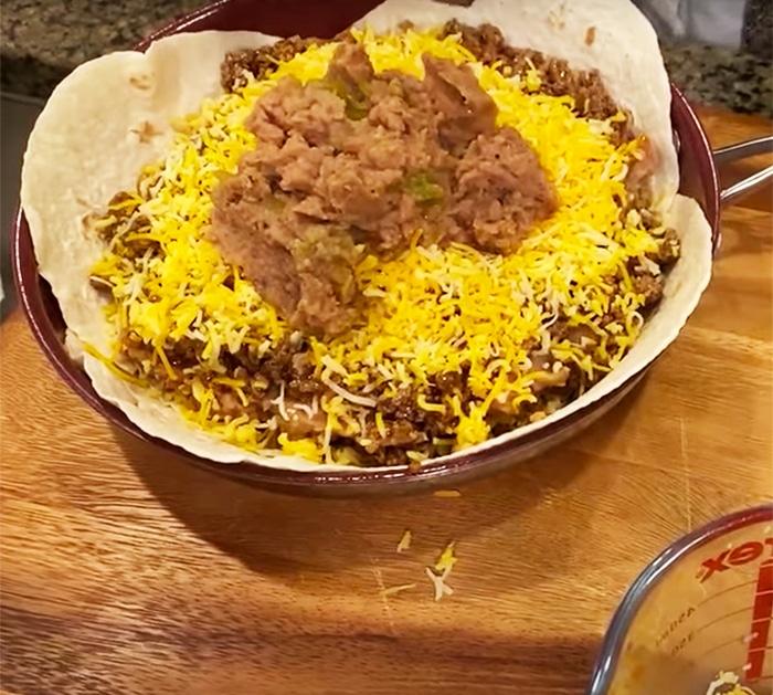 Tex Mex Recipes - Cheesy Recipes - Easy Taco Pie Recipes