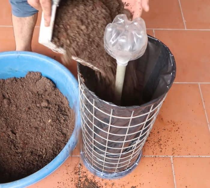 How to Make a Vertical Garden With Automatic Watering to Grow Vegetables Instructions