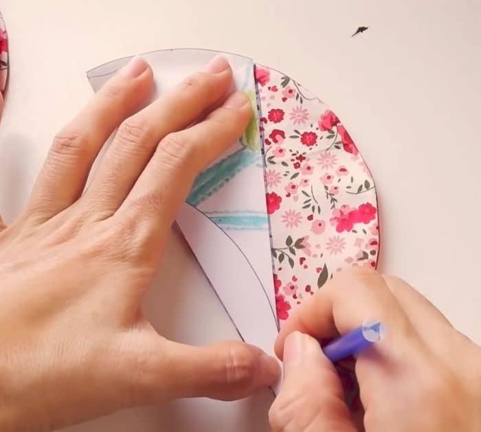 Fabric Folded Flower Placemat Tutorial