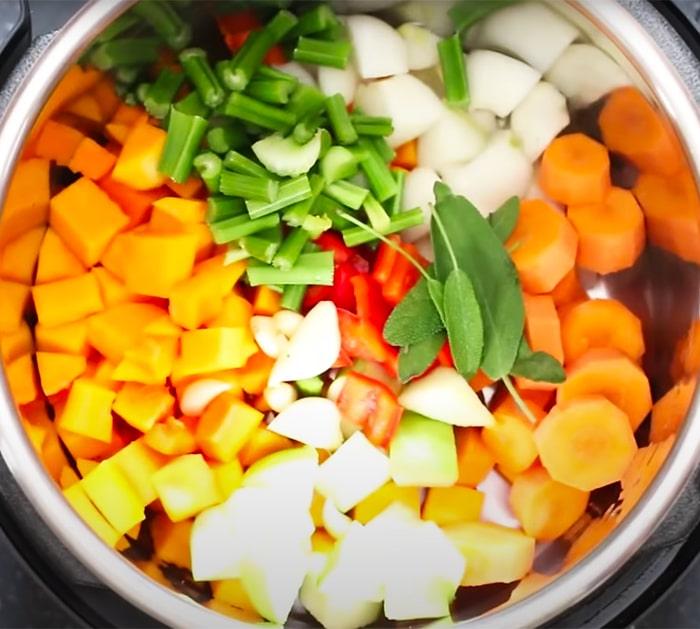 How To Make Butternut Squash Soup - Use An Instant Pot - Quick And Easy Recipes