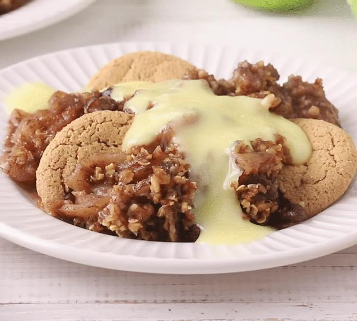 How to Make Crockpot Apple Crisp