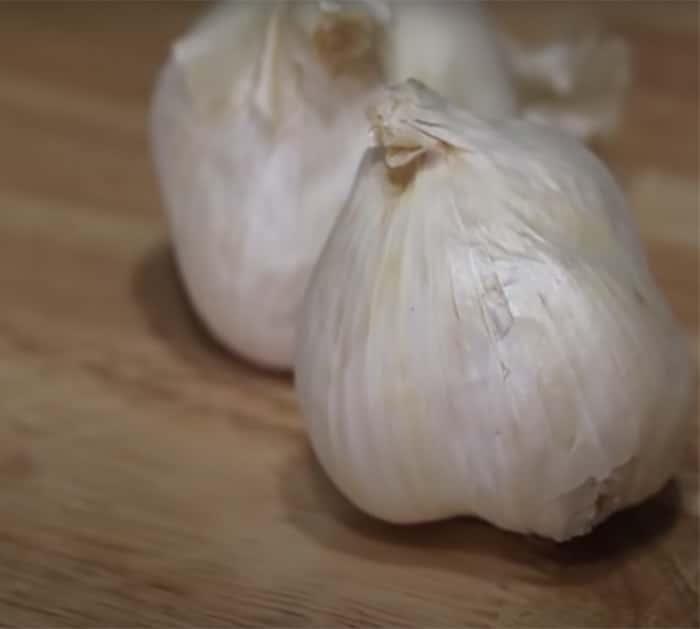 keep garlic fresh for 6 months