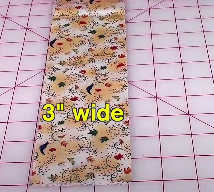 Make A Ruffle For Kitchen Towel - DIY Sewing