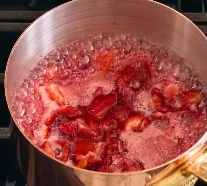 Fresh Strawberry Pie Ingredients