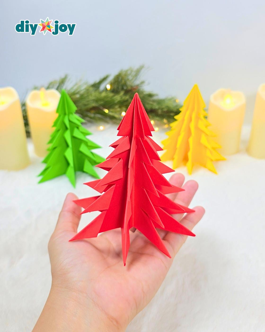 Origami Christmas Tree — step-by-step diy origami christmas tree