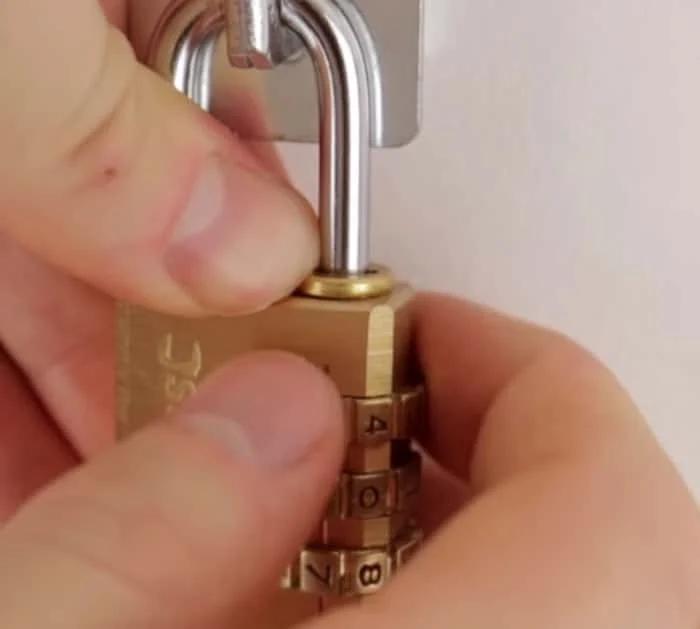 Easy way to pick a combination lock with no tools
