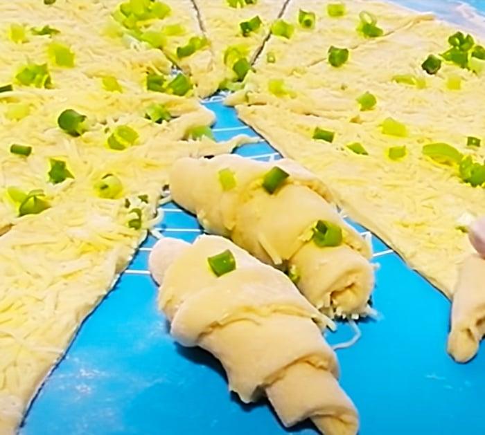 Fluffy Cheese Bread Recipe - Homemade Bread Ides - How To Make Bread