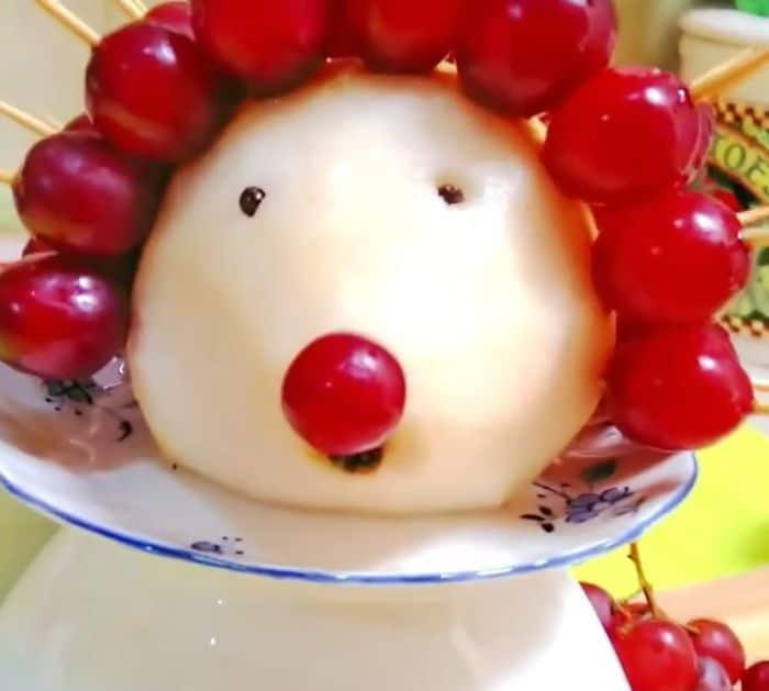 How to Make a Hedgehog Fruit Salad