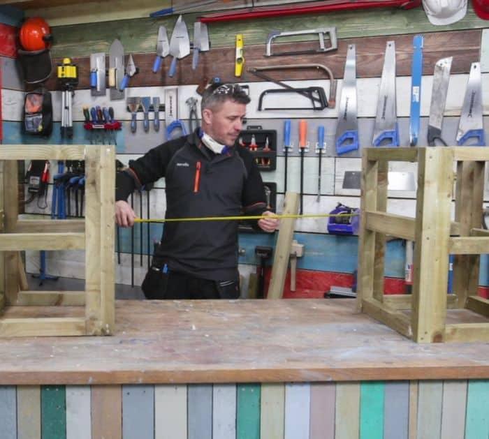 Easy To Build Garden Bench With Planters