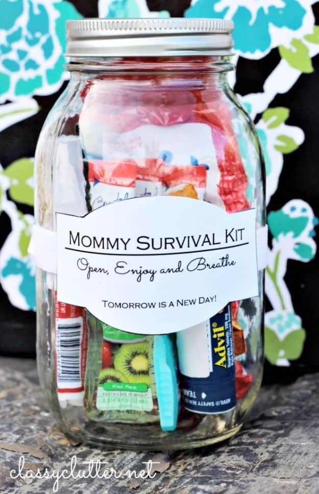 Mommy Survival Kit, a mothers day gift idea, a sweet handmade gift idea and easy to fit into a weekend